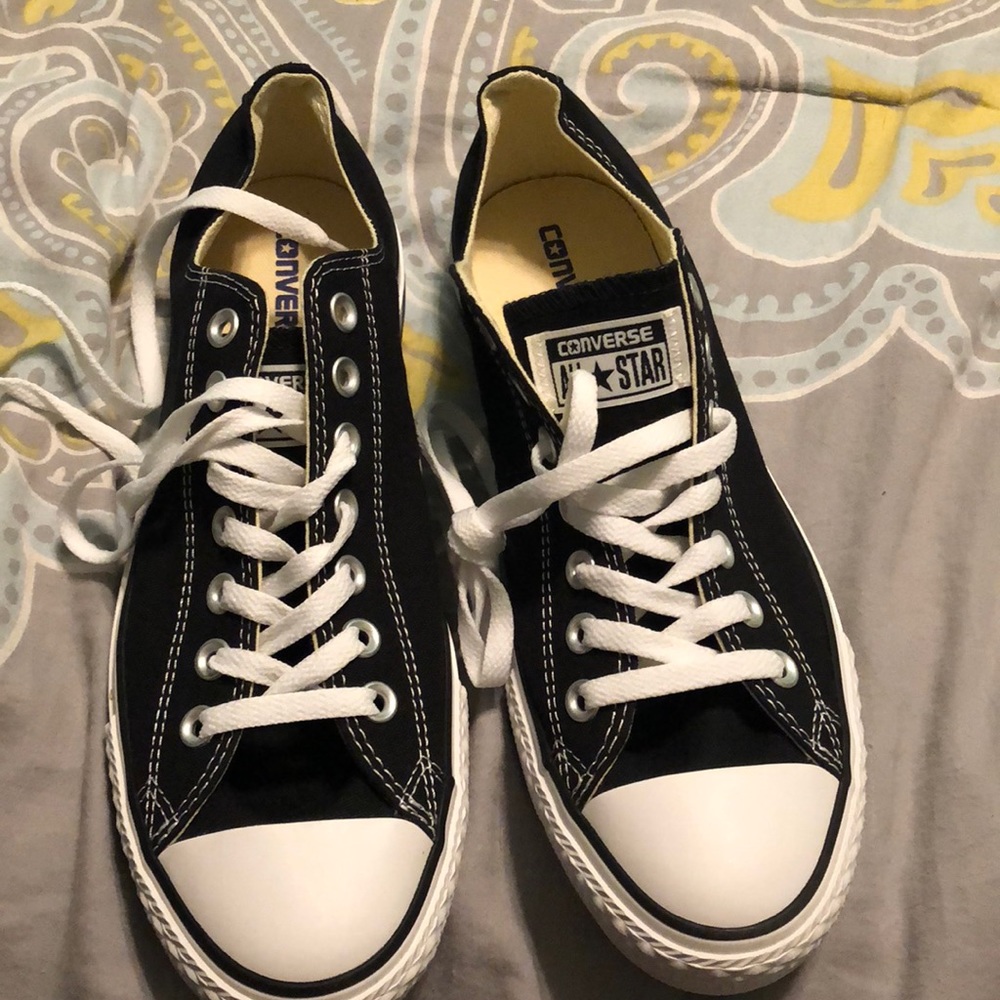 NEW black converse